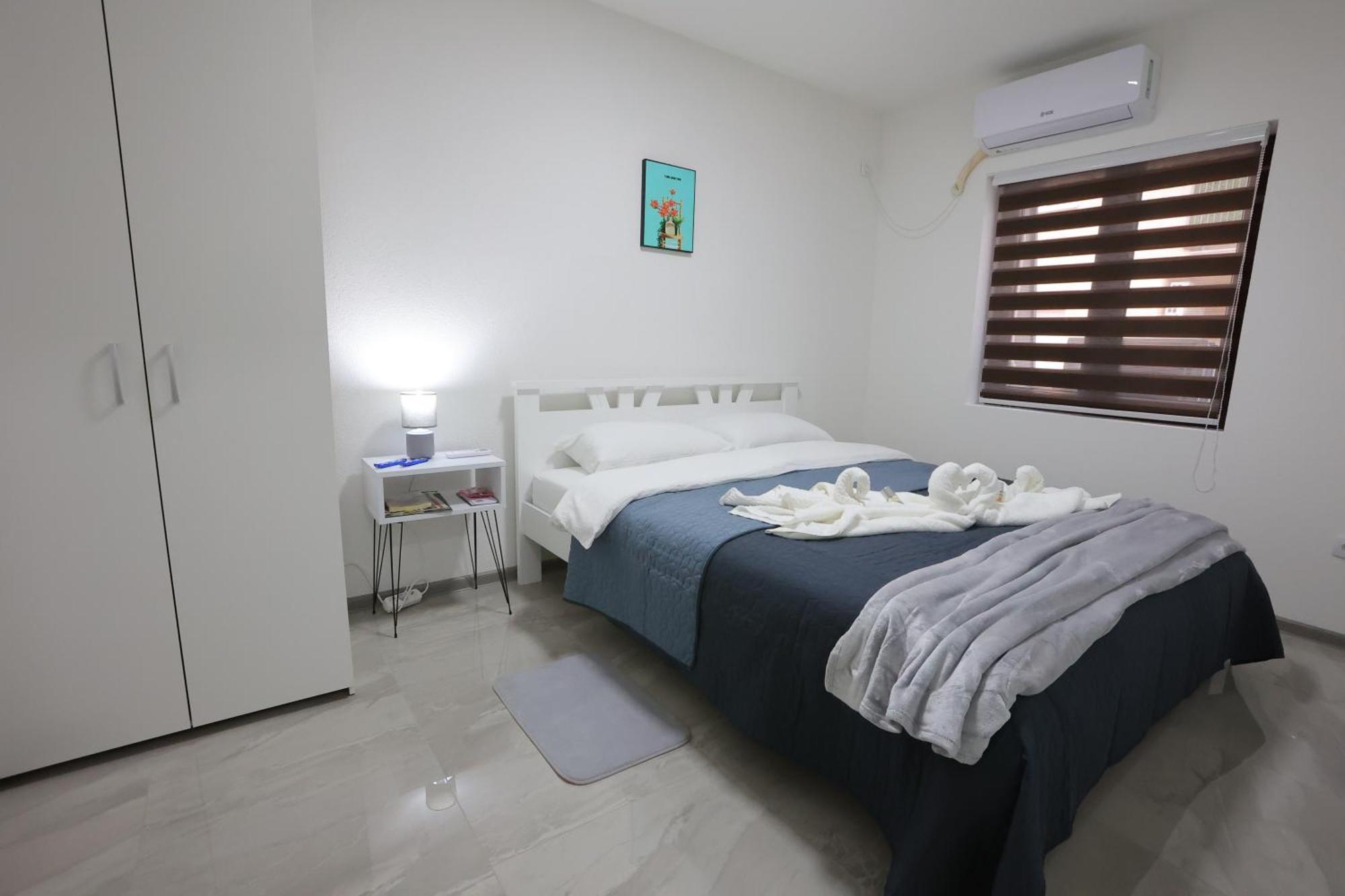 Ivan'S Guesthouse Paracin Bagian luar foto