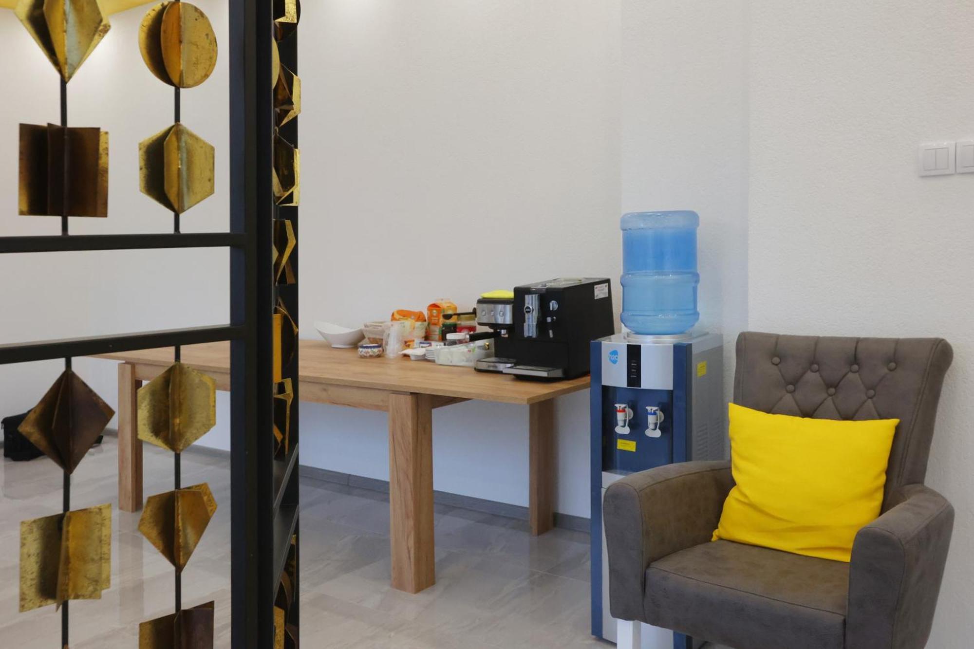 Ivan'S Guesthouse Paracin Bagian luar foto